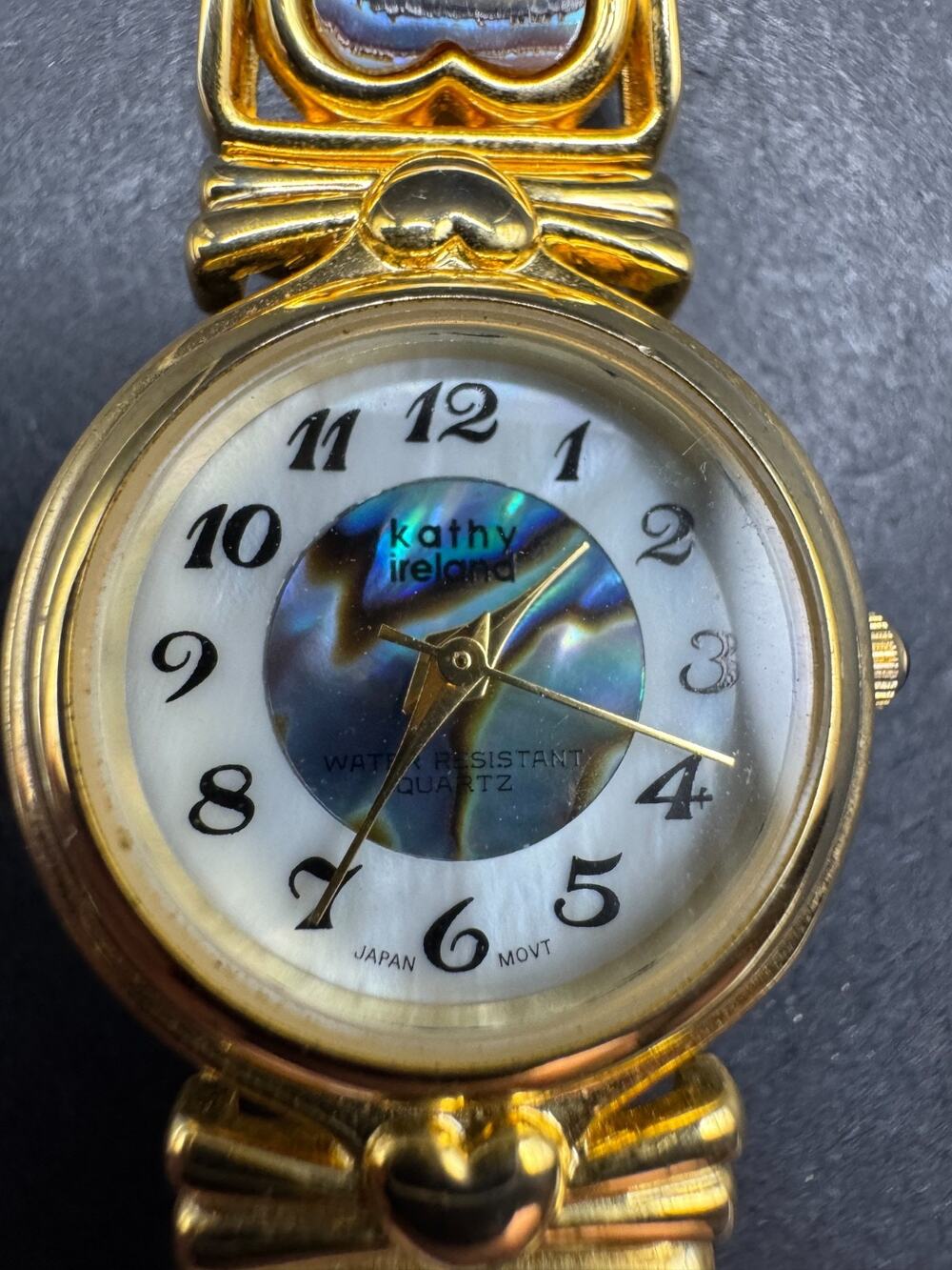 Kathy Ireland Women's Abalone Shell Dial Gold Tone Heart Expansion Band K1709